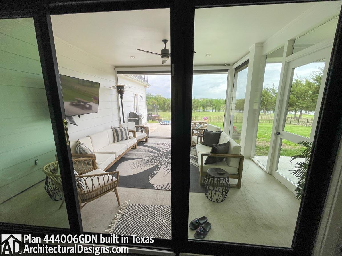 Client Photo id:  409045