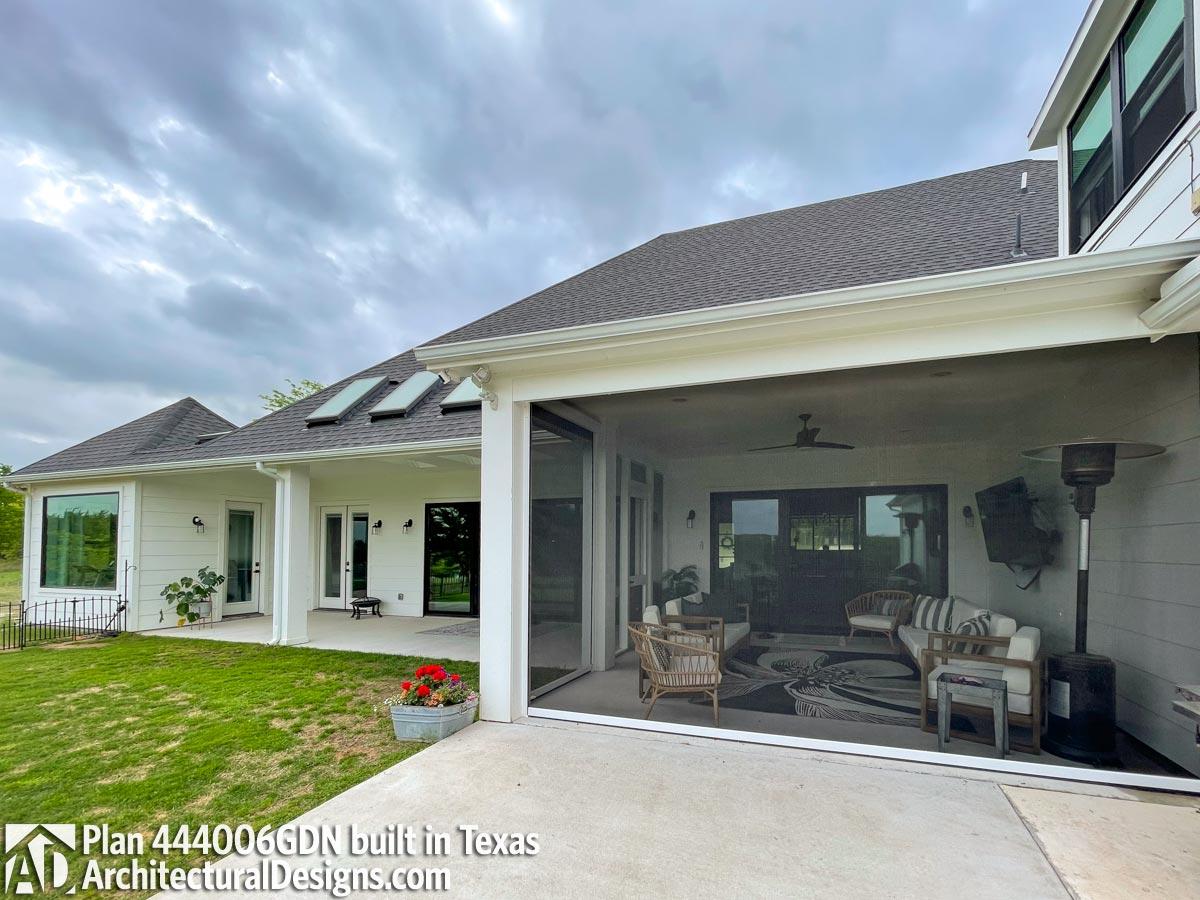 Client Photo id:  409044