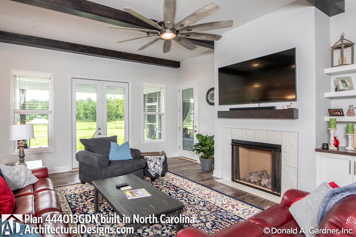 Client Photo id:  443379