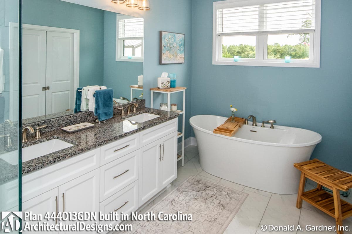 Client Photo id:  443374