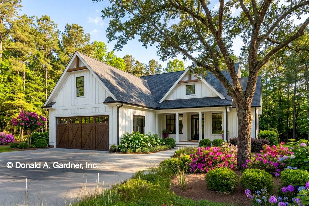 Plan 444016GDN: Modern Farmhouse Plan with Split-bed Layout and Rear Deck - Image #1 - Country, Farmhouse, Modern Farmhouse, Southern