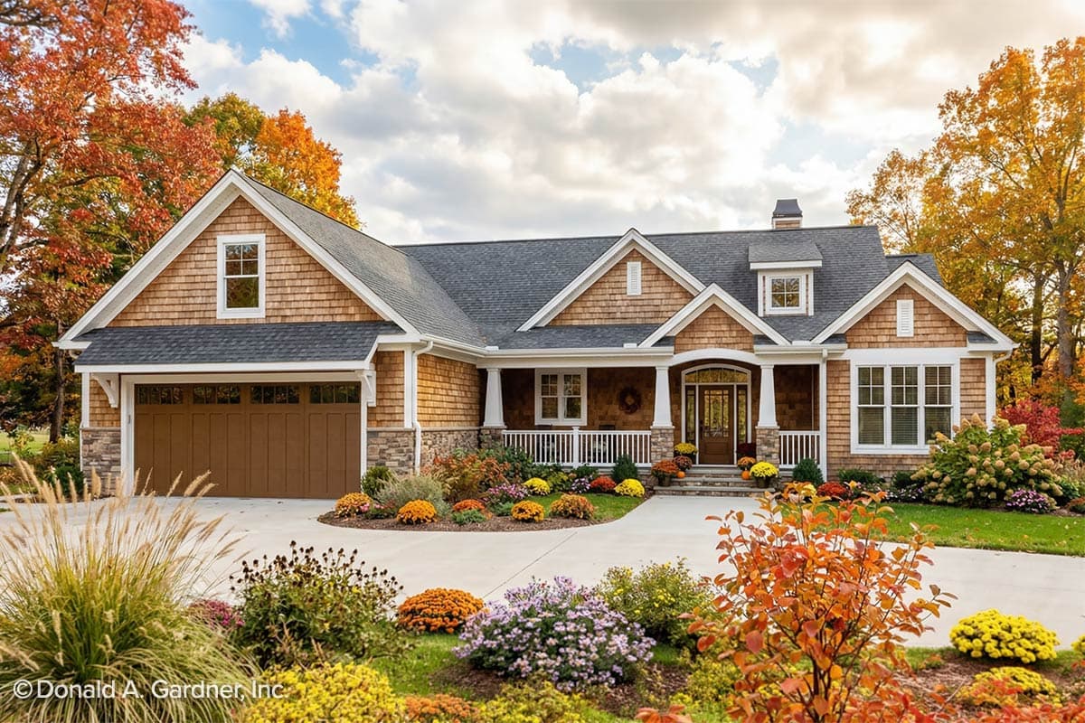 Country Ranch Plan with Screened Porch and Split-bed Layout