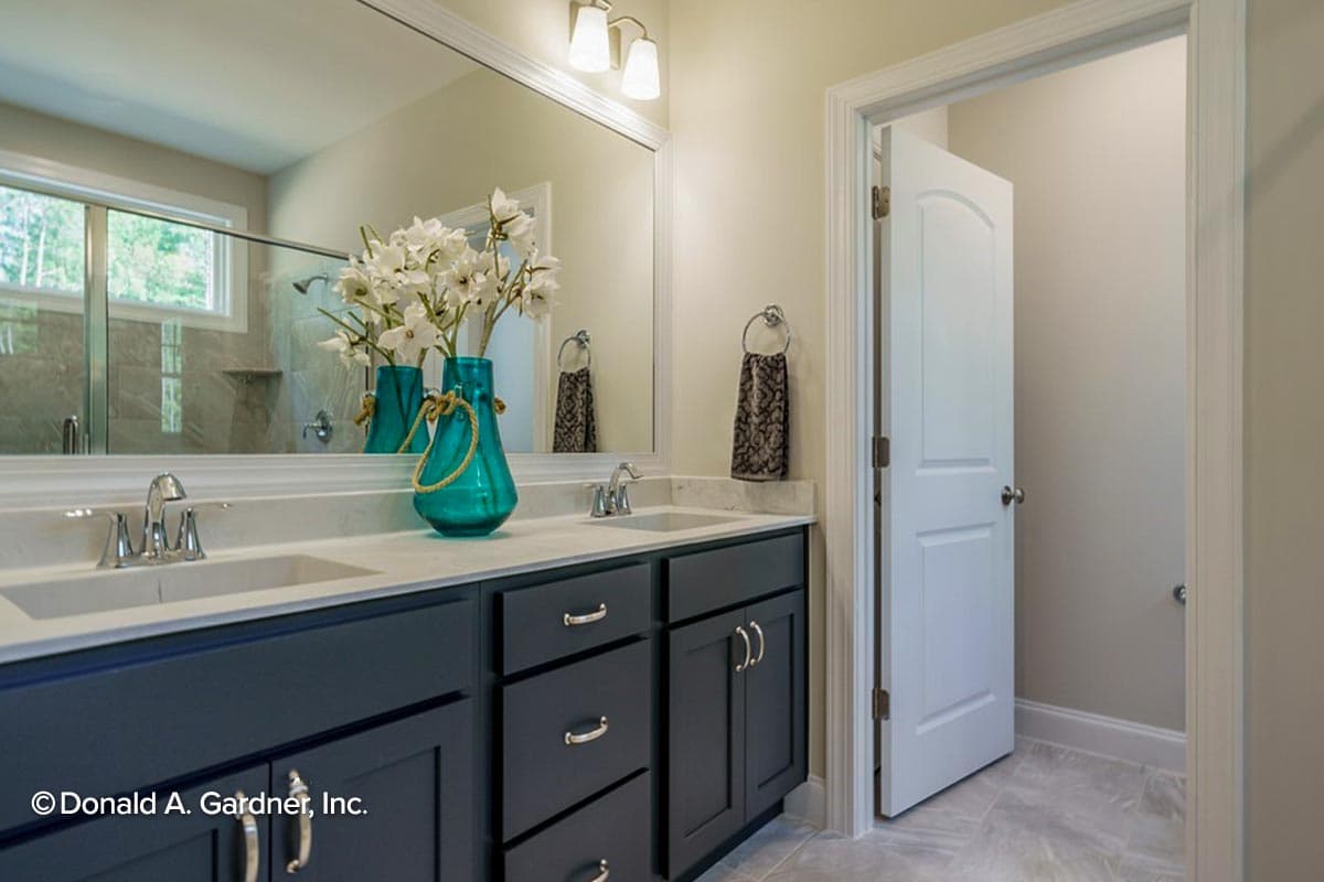 Plan 444038GDN: Country Ranch Plan with Screened Porch and Split-bed Layout - Image #9 - Country, Ranch, Traditional