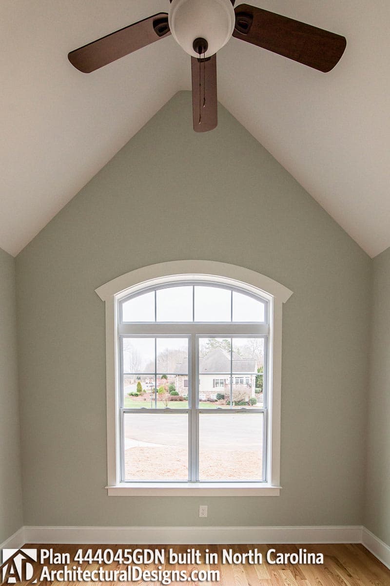 Client Photo id:  451410