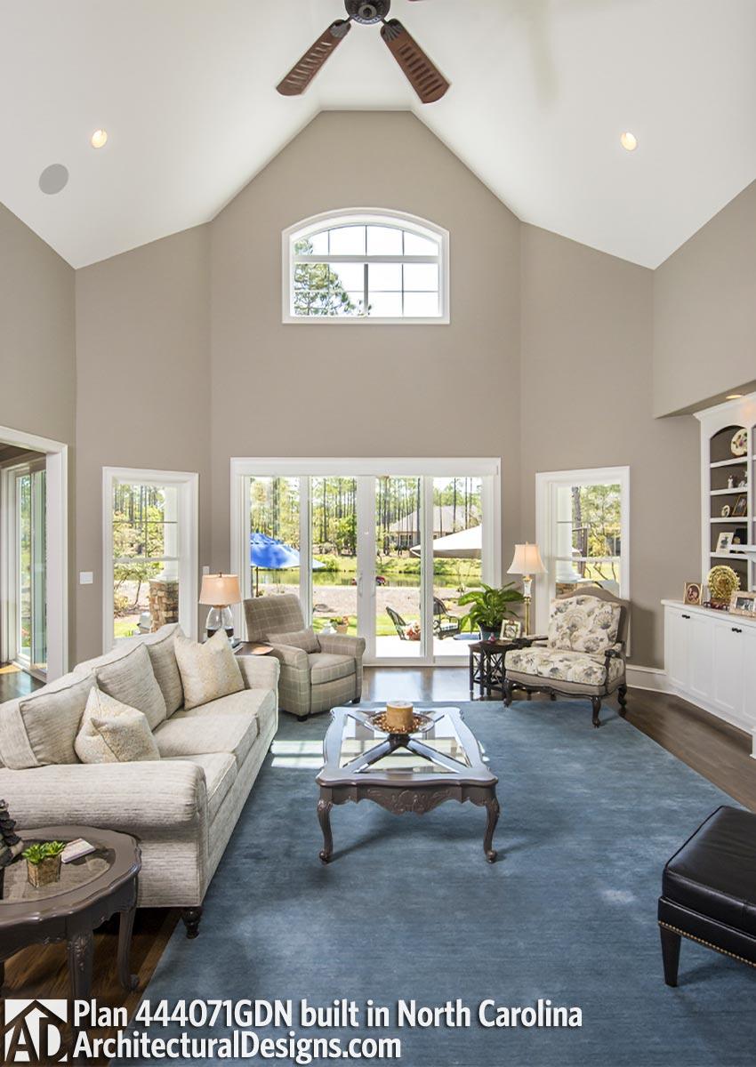 Client Photo id:  419045