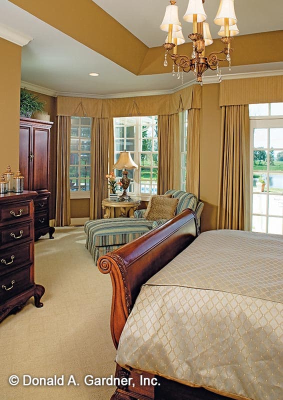 Plan 444155GDN: Craftsman Ranch Plan with Two Gathering Spaces and Formal Dining Room - Image #9 - Country, Craftsman, New American, Ranch, Traditional