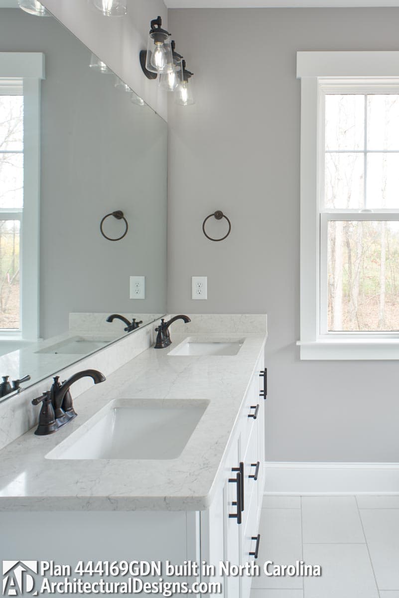 Client Photo id:  458195