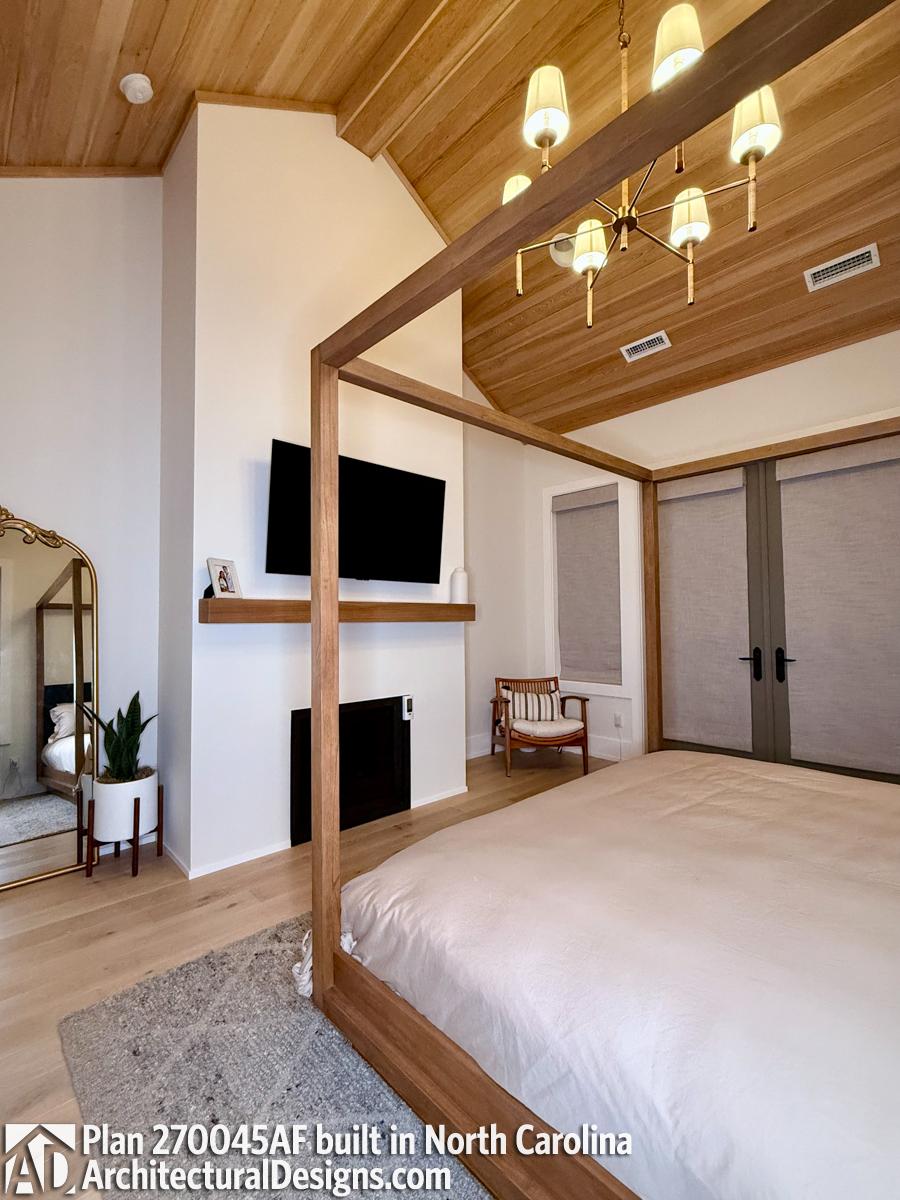 Client Photo id:  555702