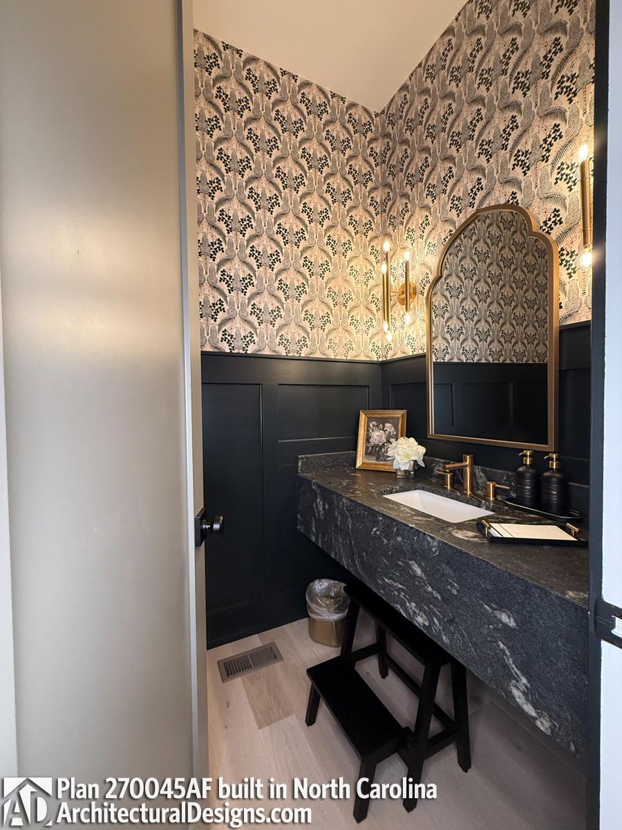 Client Photo id:  555700