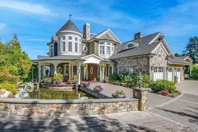 Luxury 5-Bed House Plan with Walkout Basement and Rooftop Deck