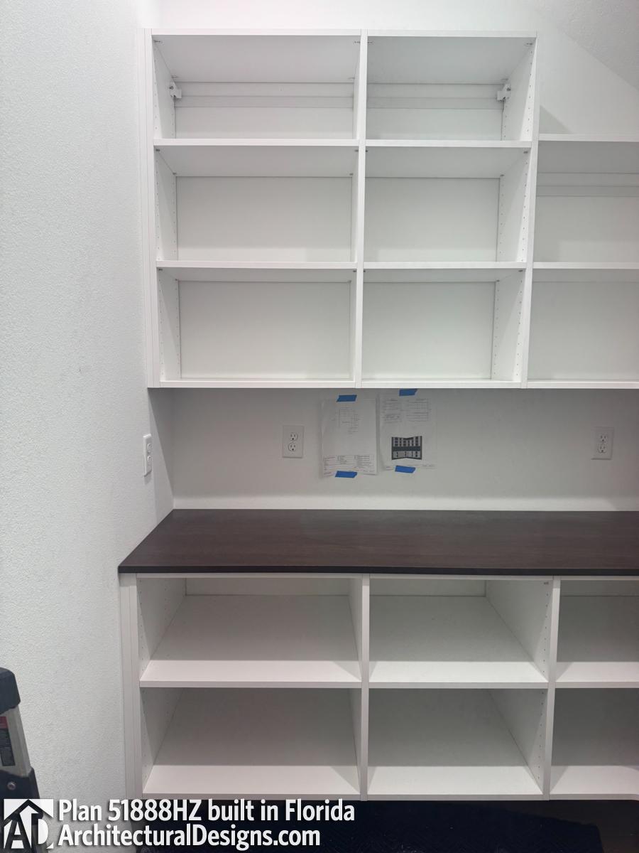 Customer Photo id:  595375