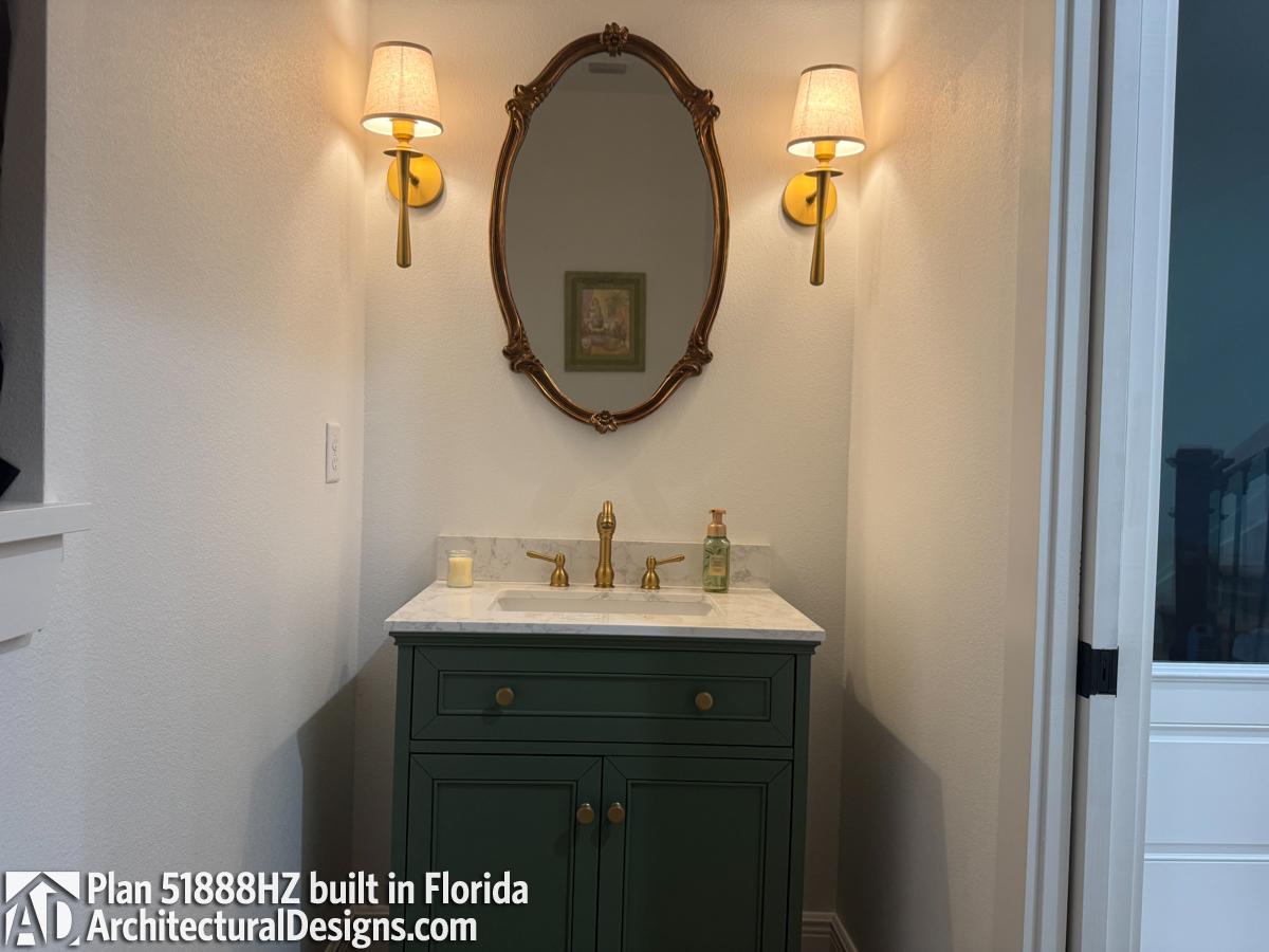Customer Photo id:  595377