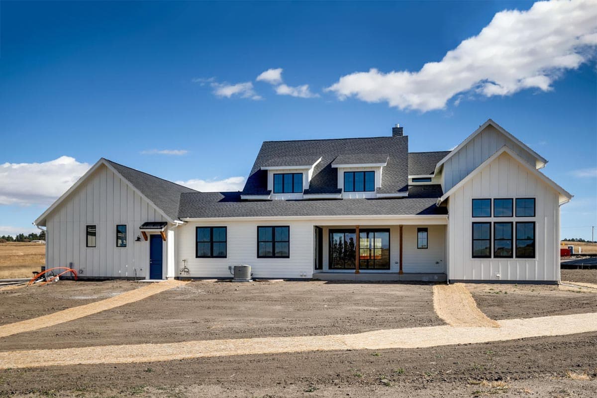 Plan 365017PED: 5-Bed Modern Farmhouse Plan with Vaulted Living Spaces - Image #4 - Farmhouse, Modern Farmhouse, New American