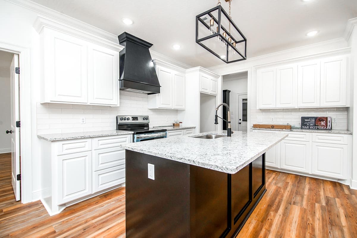 Plan 51892HZ: New American Ranch Home Plan with Master Suite with Direct Laundry Access - 1795 Sq Ft - Image #7 - Country, New American, Ranch, Southern, Traditional