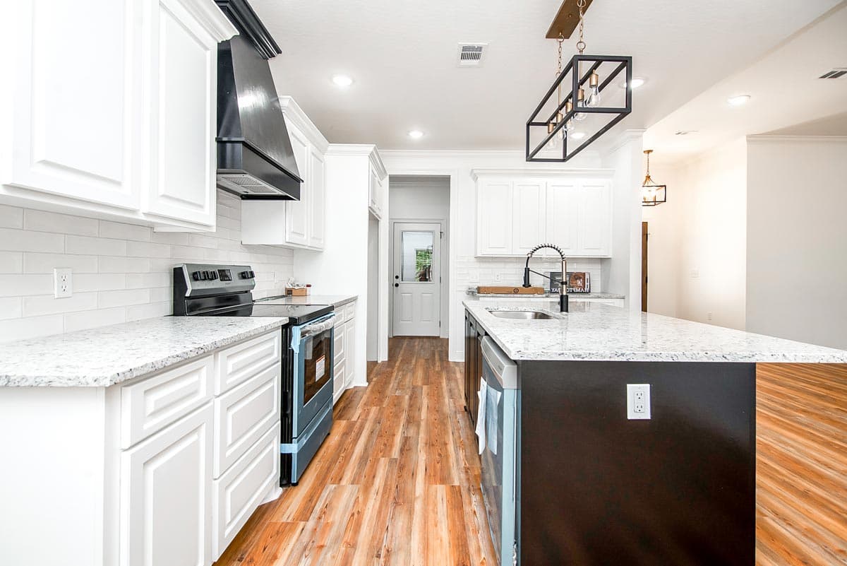 Plan 51892HZ: New American Ranch Home Plan with Master Suite with Direct Laundry Access - 1795 Sq Ft - Image #8 - Country, New American, Ranch, Southern, Traditional