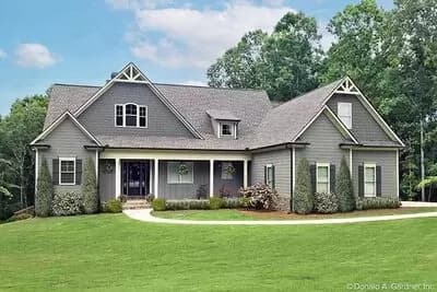 Welcoming 4-Bed Craftsman Plan with Split-Bed Layout