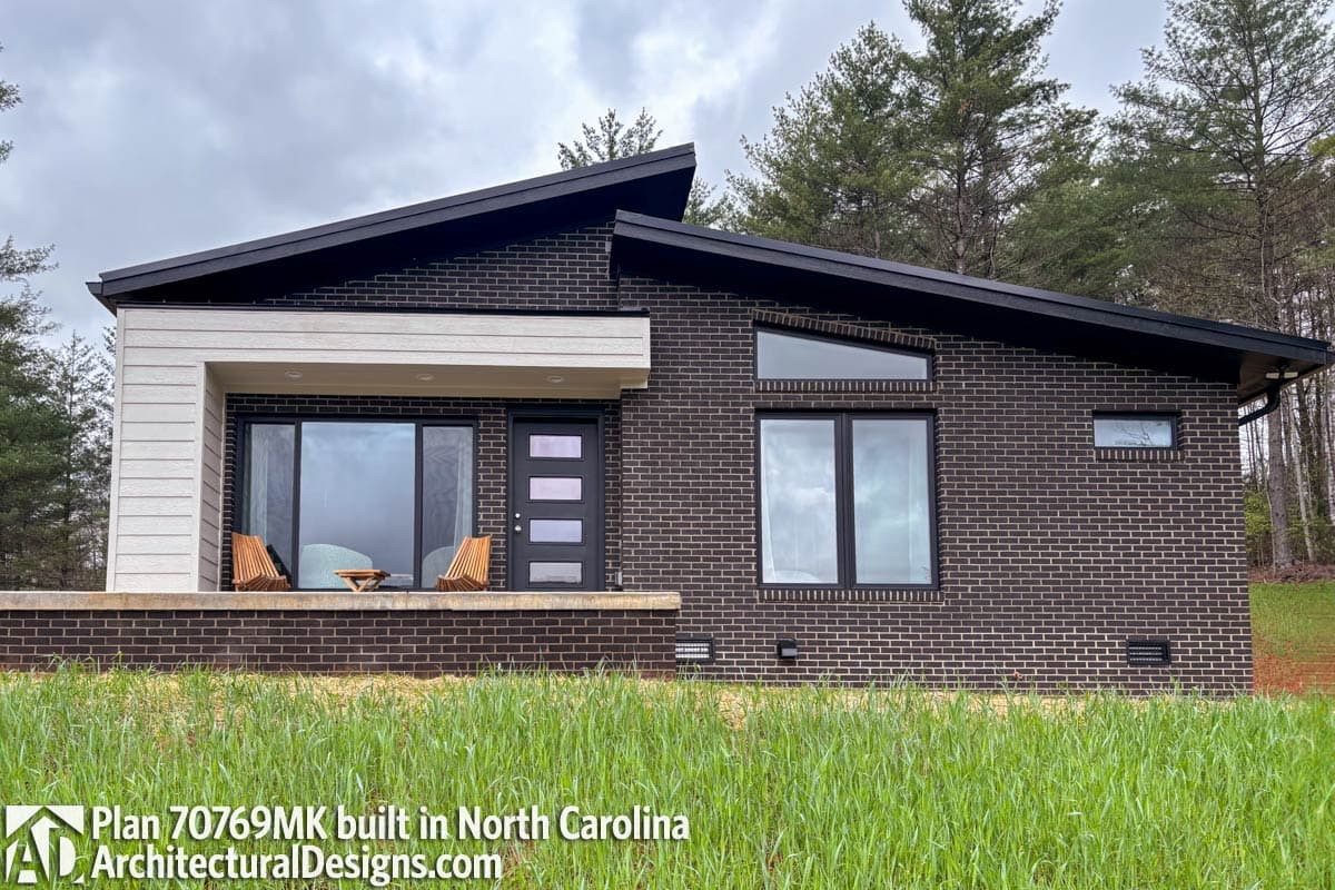 build gallery item - Modern House Plan 70769MK Comes to Life in North Carolina