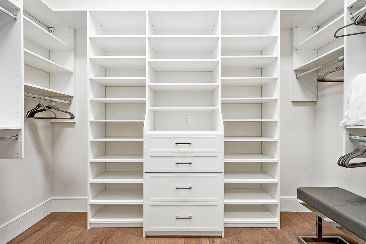 Plan 33245ZR: One-Story Transitional Home Plan with Low-Pitched Hip Roofs - 3114 Sq Ft - Image #21 - Contemporary, European, Mediterranean, New American, Prairie, Ranch, Transitional