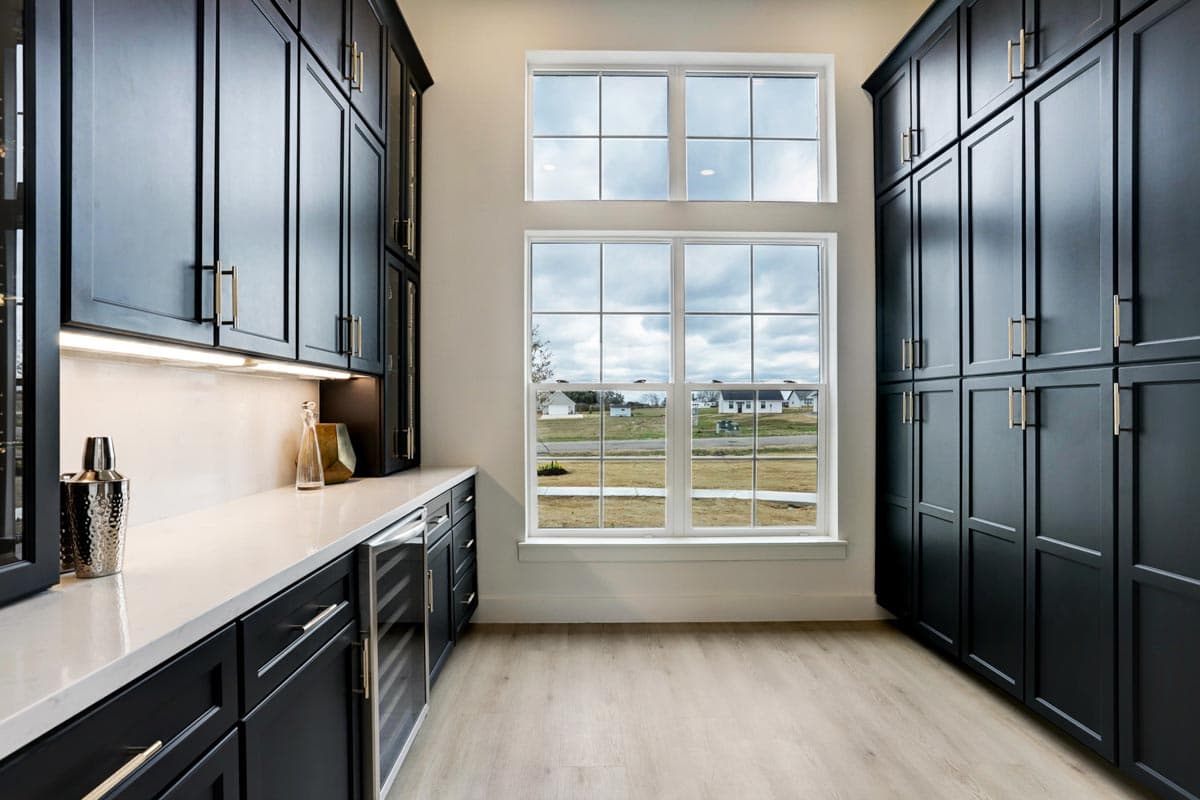 Plan 818048JSS: 4-Bed Transitional Farmhouse Plan Under 2900 Square Feet with Vaulted Great Room - Image #8 - Modern Farmhouse, New American, Ranch, Transitional