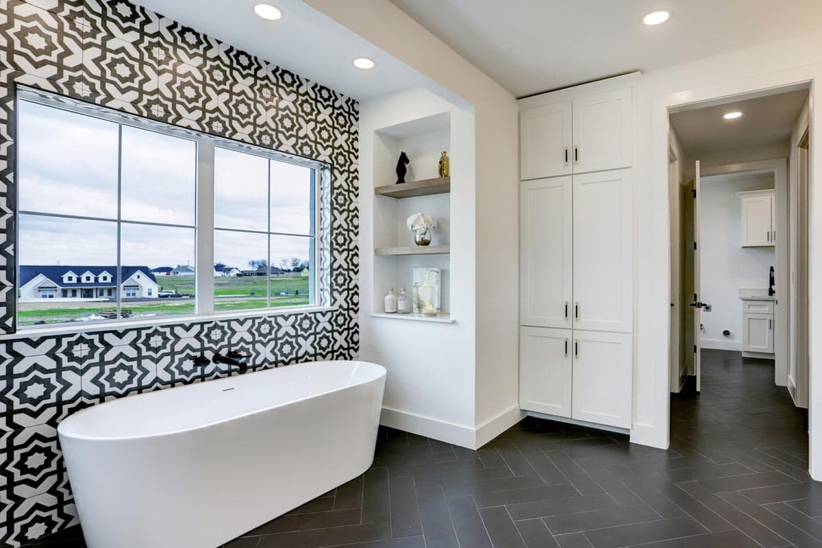 Plan 818048JSS: 4-Bed Transitional Farmhouse Plan Under 2900 Square Feet with Vaulted Great Room - Image #11 - Modern Farmhouse, New American, Ranch, Transitional