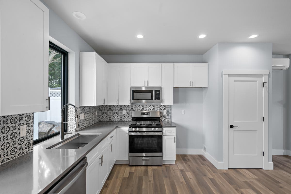 Plan 246000DLR: 2-Bed Craftsman with Single Garage and Open Main Level - 999 Sq Ft - Image #6 - Country, Craftsman, Traditional