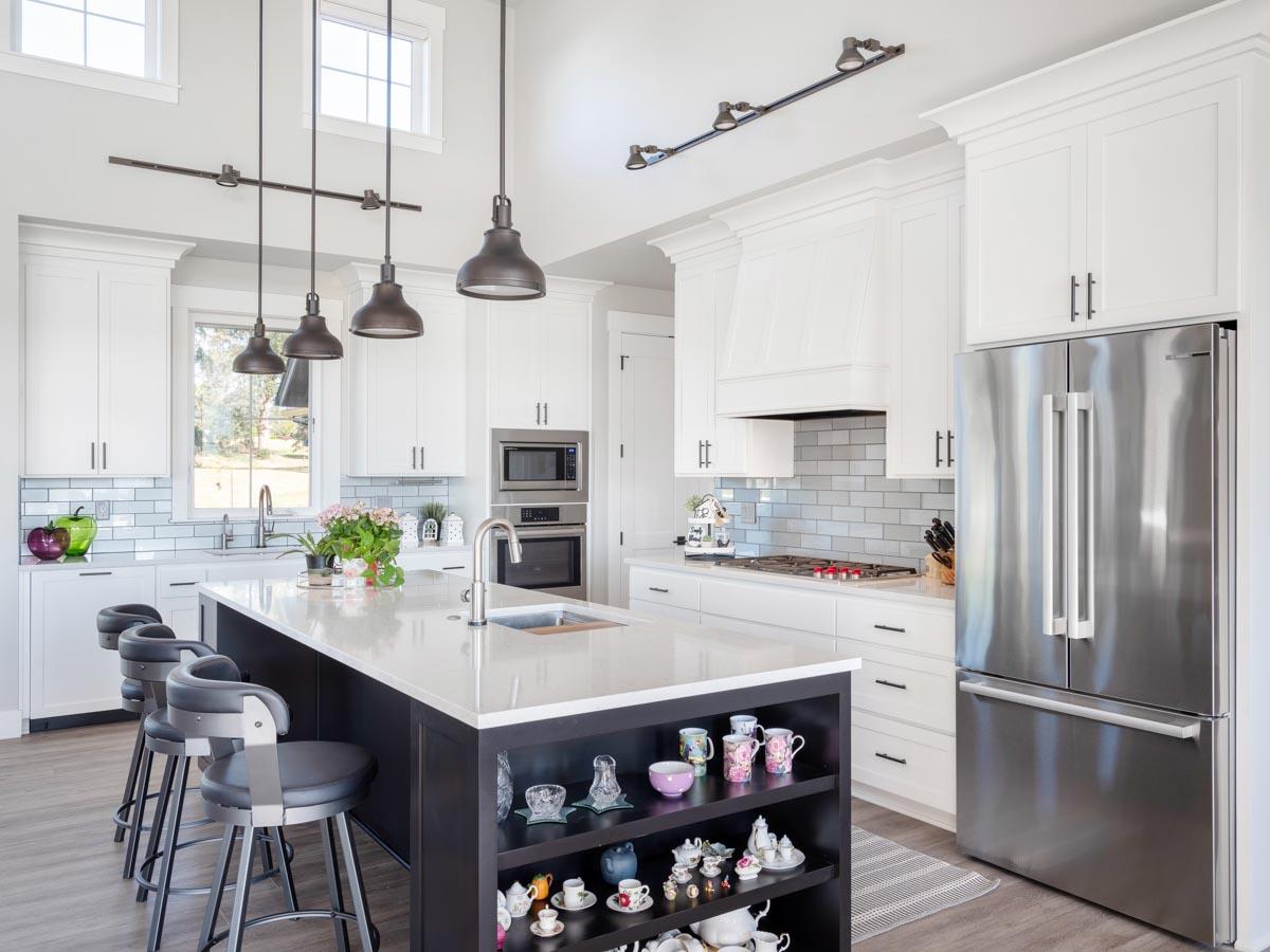 Plan 69806AM: 3-Bed New American Farmhouse Plan with Two-Story Great Room and a Home Office - 2456 Sq Ft - Image #16 - Country, Farmhouse, Modern Farmhouse, New American