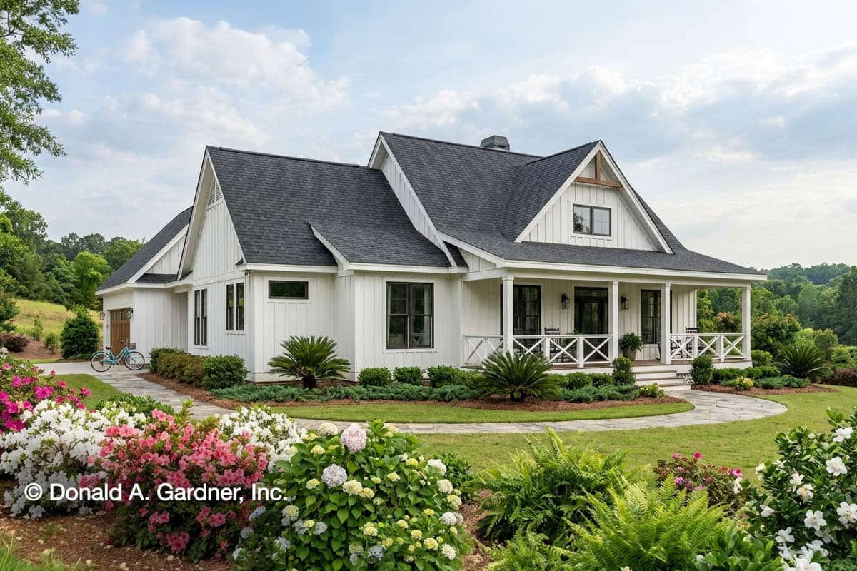 Plan 444414GDN: 1-Story Modern Farmhouse Under 1700 Square Feet with 2 or 3 Beds - Image #1 - Country, Farmhouse, Modern Farmhouse, New American, Southern