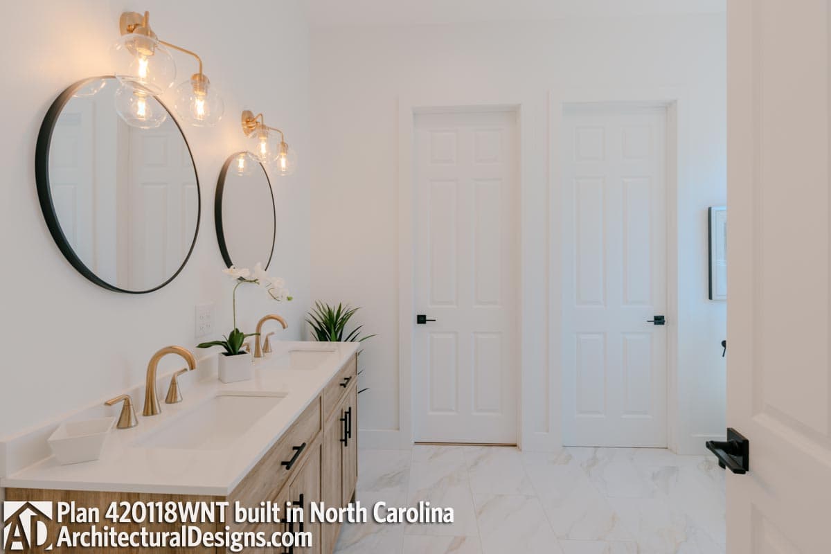 Client Photo id:  529876