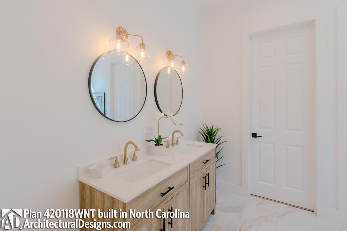 Client Photo id:  529875