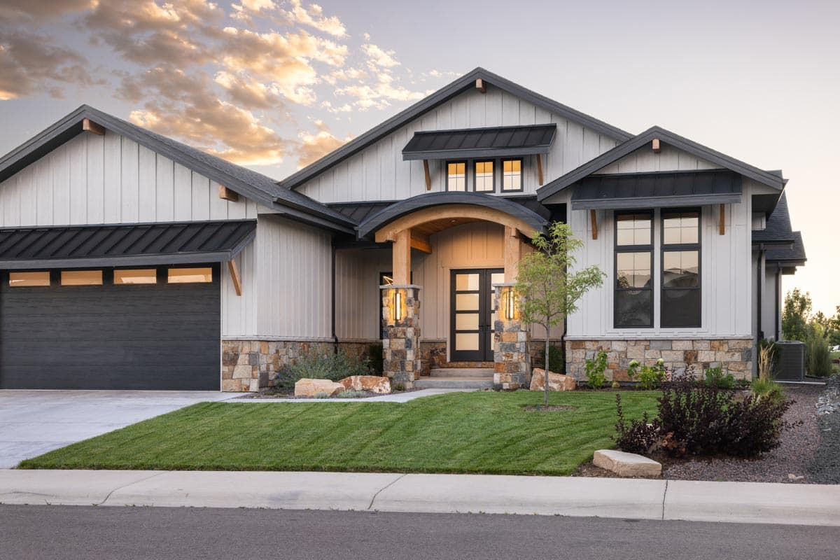 Plan 95230RW: New American House Plan with Roof Deck and Basement Expansion - 2608 Sq Ft - Image #6 - Craftsman, Mountain, New American