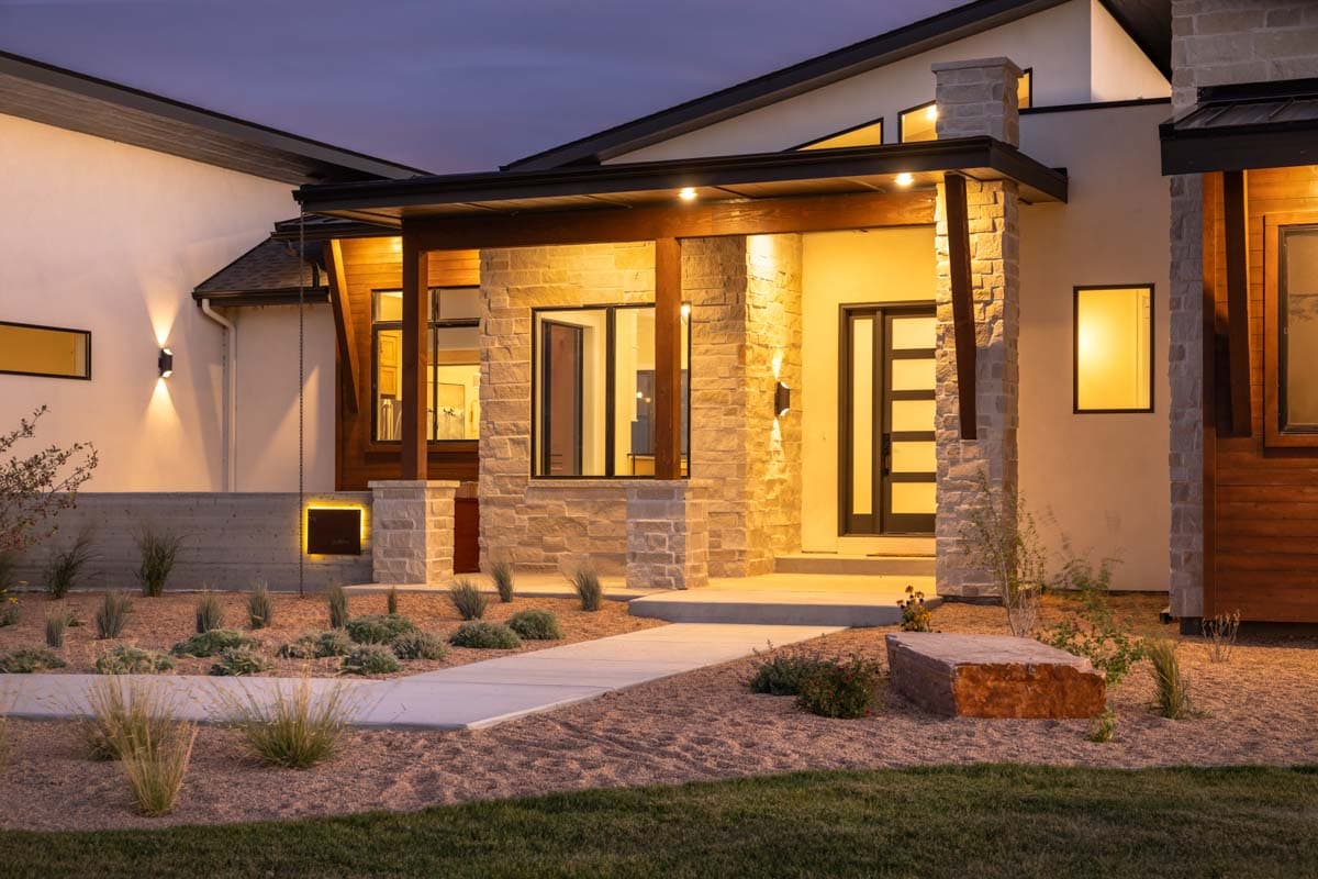 Plan 95238RW: Split Bedroom Modern House Plan with Drive-Through 3-Car Garage - 2730 Sq Ft - Image #5 - Contemporary, Mid Century Modern, Modern, Mountain, Prairie, Ranch, Transitional