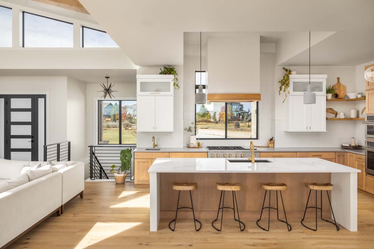 Plan 95238RW: Split Bedroom Modern House Plan with Drive-Through 3-Car Garage - 2730 Sq Ft - Image #9 - Contemporary, Mid Century Modern, Modern, Mountain, Prairie, Ranch, Transitional