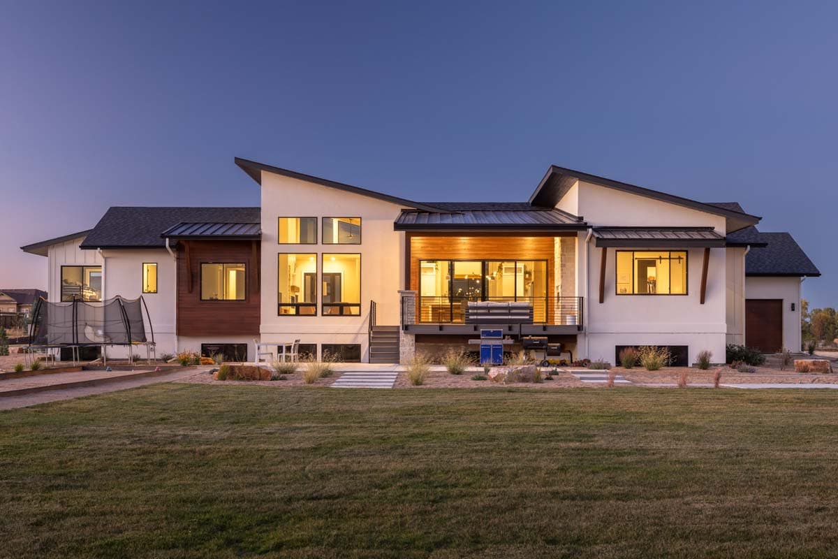 Plan 95238RW: Split Bedroom Modern House Plan with Drive-Through 3-Car Garage - 2730 Sq Ft - Image #21 - Contemporary, Mid Century Modern, Modern, Mountain, Prairie, Ranch, Transitional