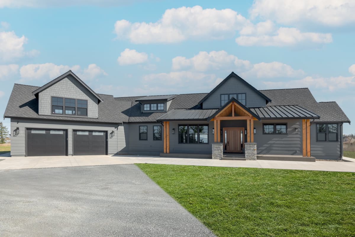 build gallery item - Modern Farmhouse 280196JWD Comes to Life in Washington