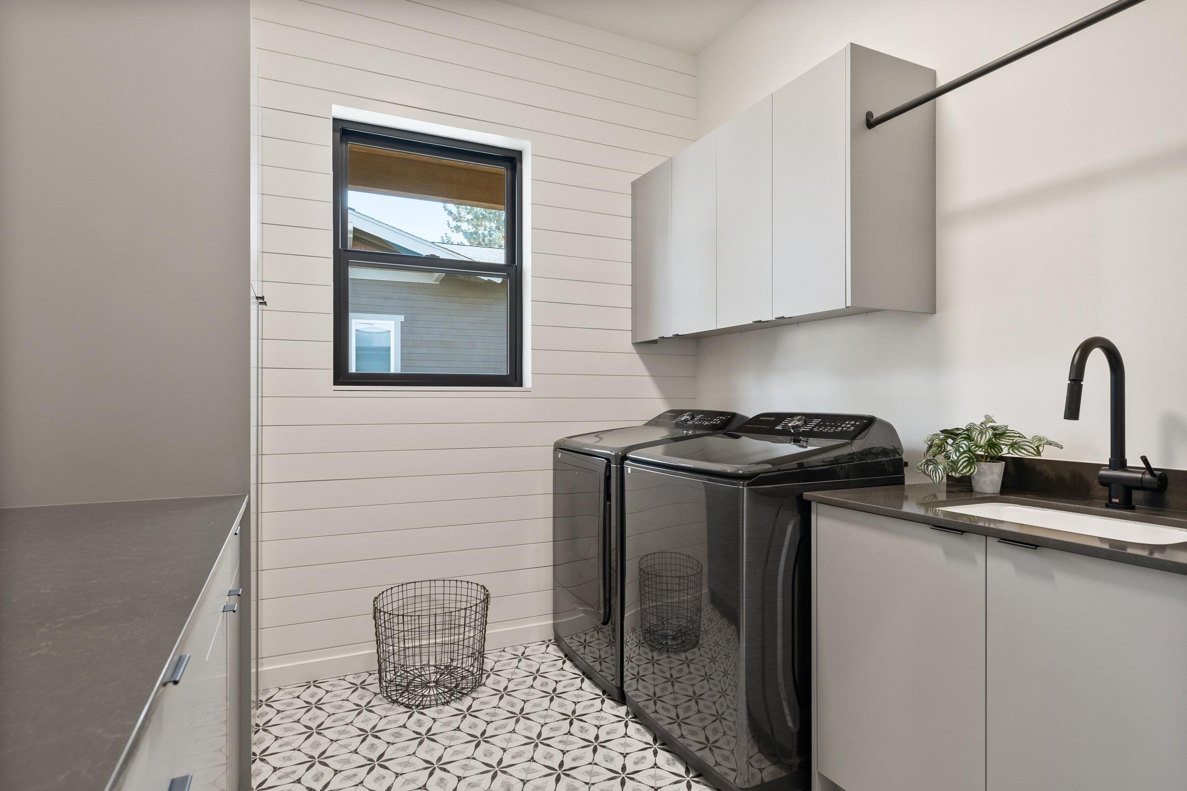 Plan 833011WAT: 4-Bed New American House Plan with Laundry on Both Floors - 3578 Sq Ft - Image #24 - Contemporary, New American