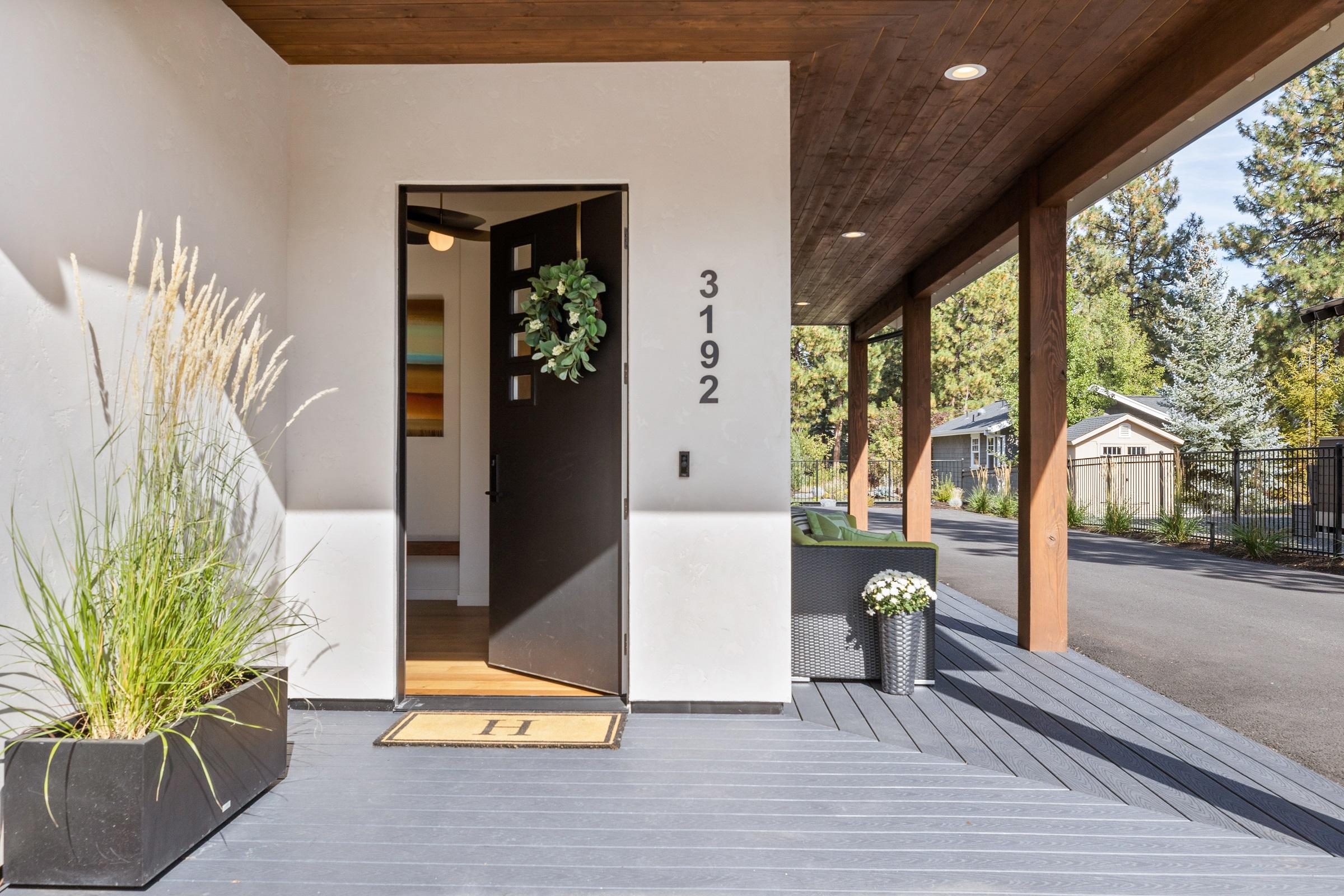 Plan 833011WAT: 4-Bed New American House Plan with Laundry on Both Floors - 3578 Sq Ft - Image #8 - Contemporary, New American