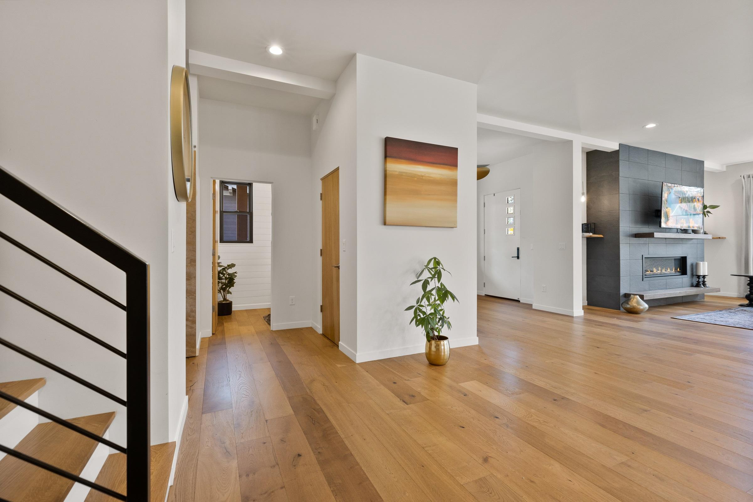 Plan 833011WAT: 4-Bed New American House Plan with Laundry on Both Floors - 3578 Sq Ft - Image #22 - Contemporary, New American