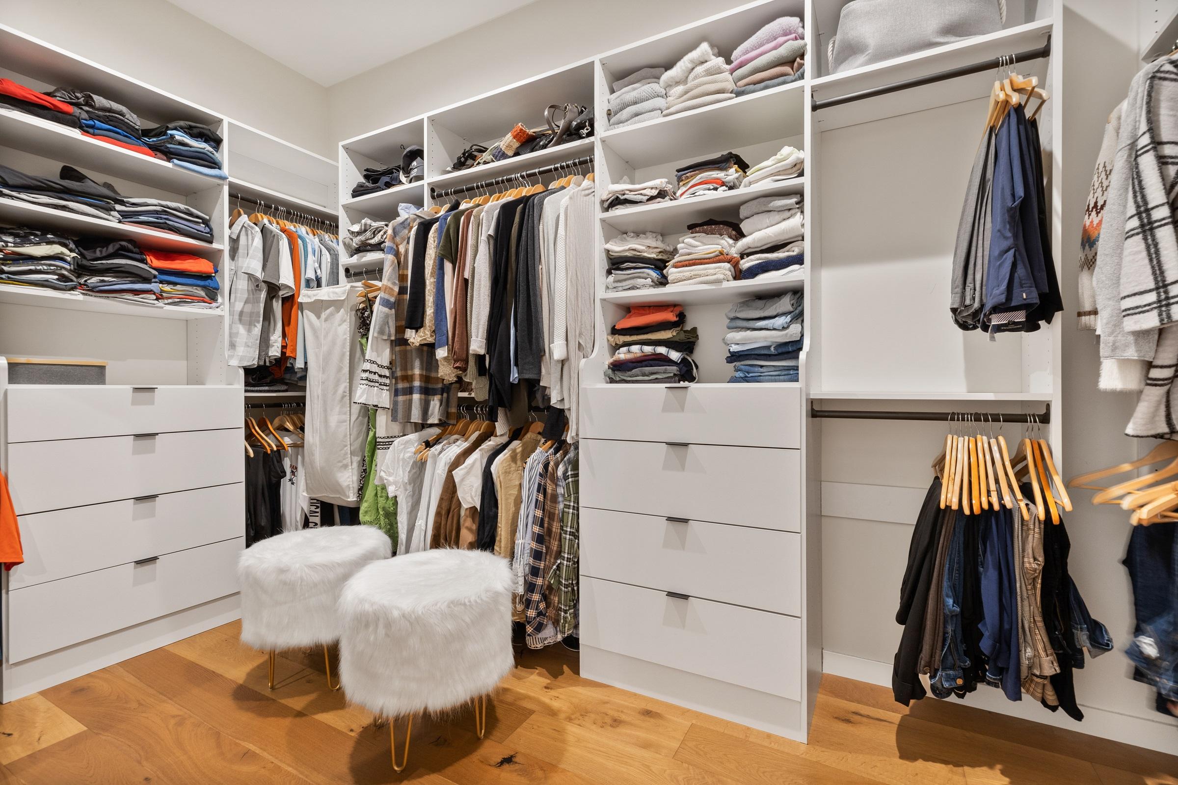 Plan 833011WAT: 4-Bed New American House Plan with Laundry on Both Floors - 3578 Sq Ft - Image #30 - Contemporary, New American