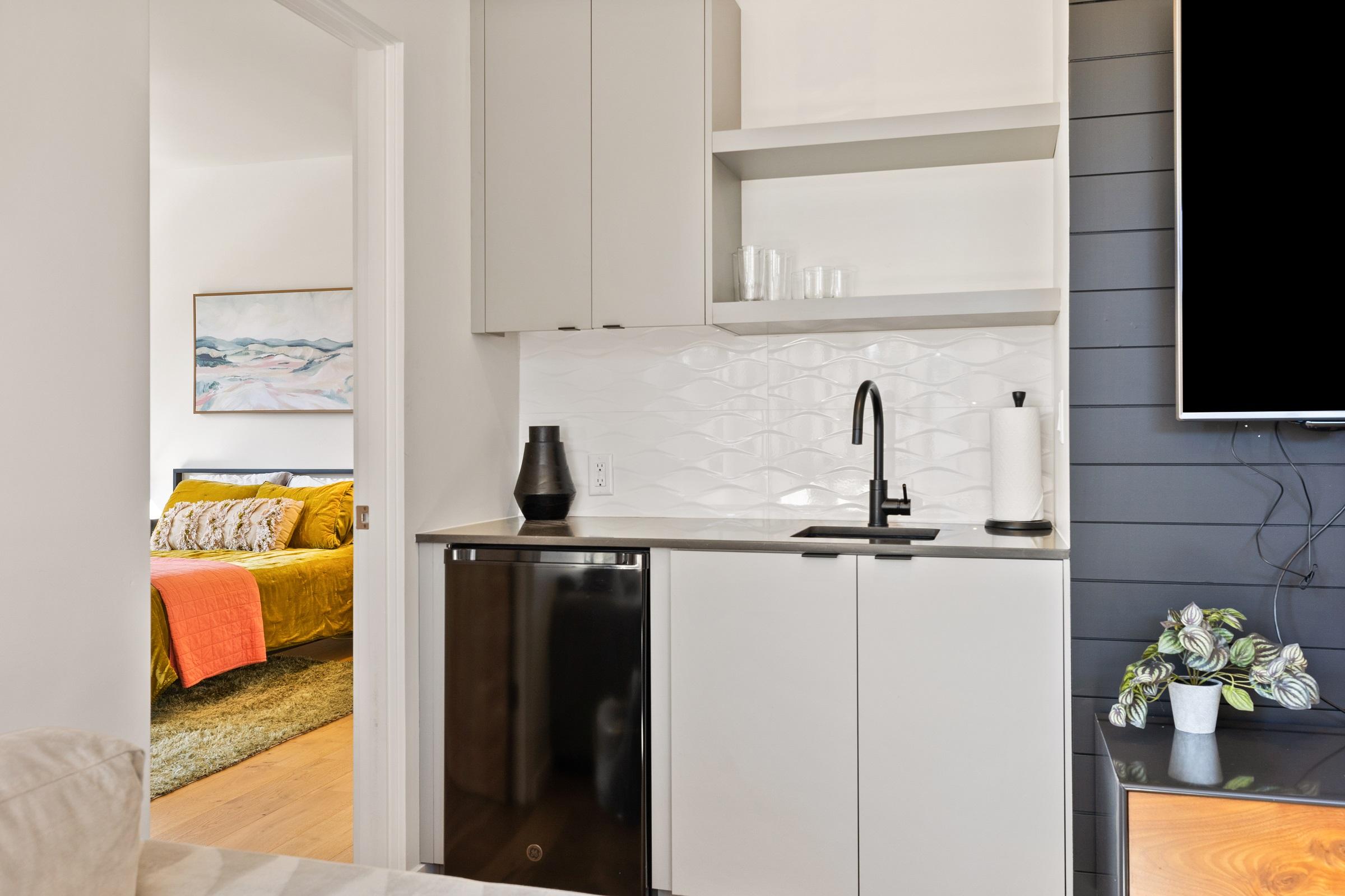 Plan 833011WAT: 4-Bed New American House Plan with Laundry on Both Floors - 3578 Sq Ft - Image #36 - Contemporary, New American