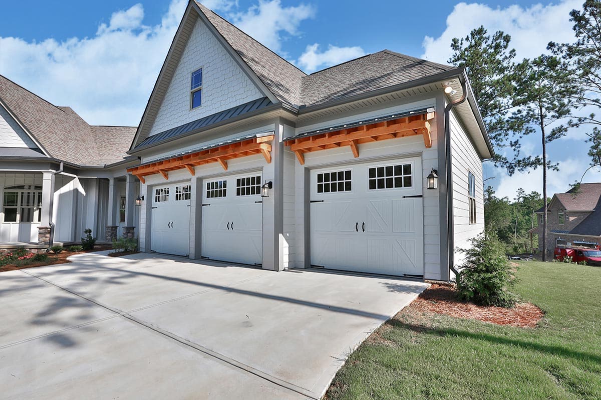 Plan 36055DK: Split Bed Craftsman with Angled Garage - 3061 Sq Ft - Image #9 - Craftsman, Mountain, New American, Traditional