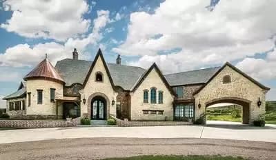 Palatial Living