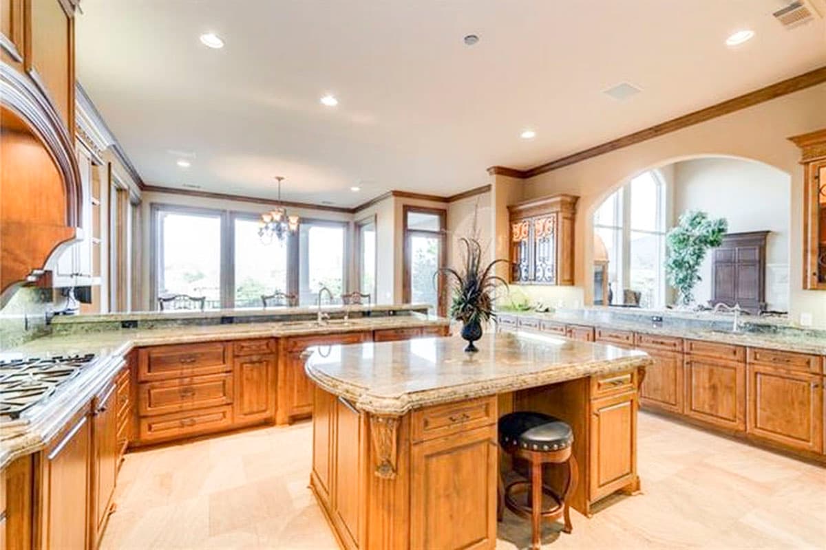 Plan 36213TX: Turreted Stair Greets Guests - Image #10 - European, Tuscan