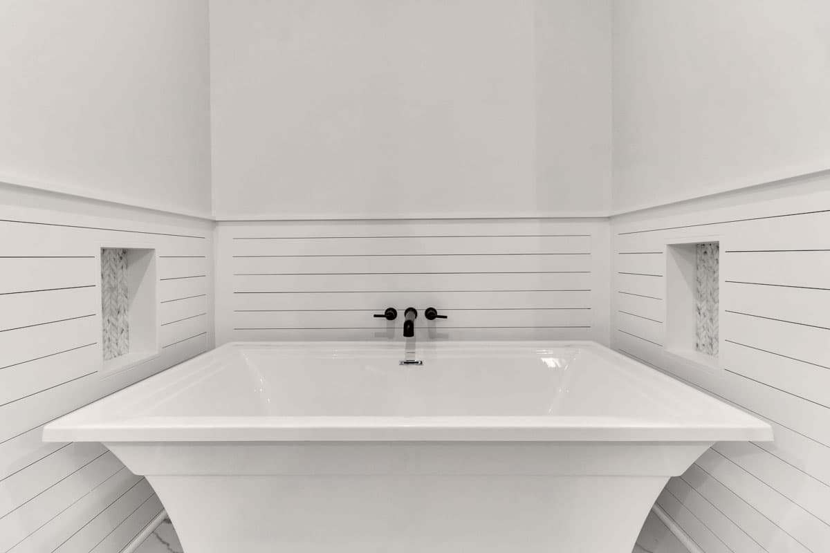 Plan 185015PHD: 4-Bed Transitional Home Plan with Split Beds and 3-Car Garage - 2143 Sq Ft - Image #14 - Acadian, Ranch