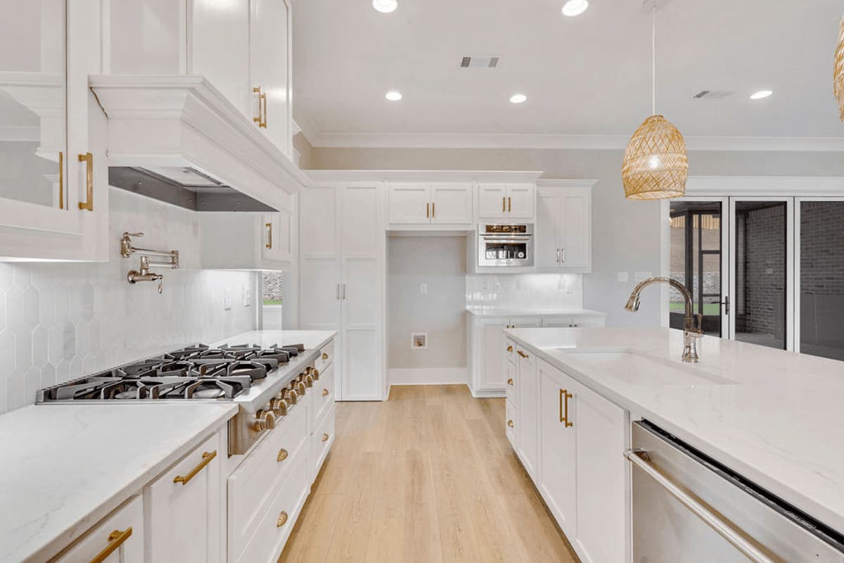 Plan 86405HH: 3 or 4 Bed Craftsman House Plan with Bonus Room Above - 2898 Sq Ft - Image #12 - Craftsman, Mountain, New American, Ranch