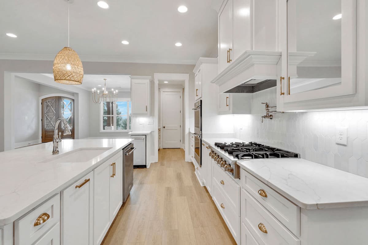 Plan 86405HH: 3 or 4 Bed Craftsman House Plan with Bonus Room Above - 2898 Sq Ft - Image #16 - Craftsman, Mountain, New American, Ranch