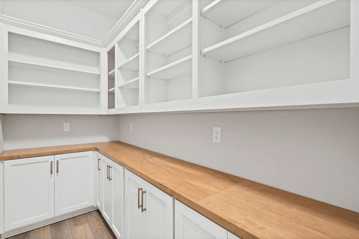 Plan 86405HH: 3 or 4 Bed Craftsman House Plan with Bonus Room Above - 2898 Sq Ft - Image #22 - Craftsman, Mountain, New American, Ranch