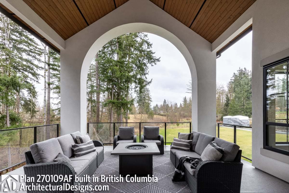 Client Photo id:  544116