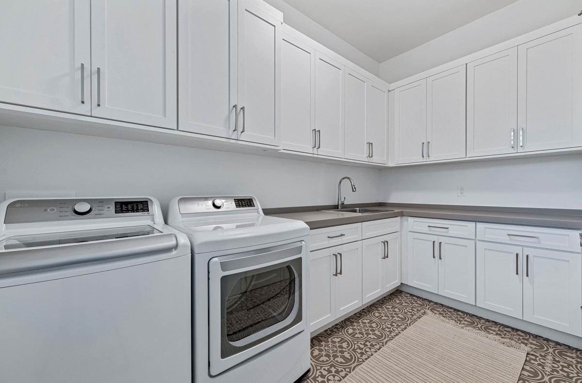 Plan 33266ZR: 4-Bed Modern Mountain House Plan with Study and Bonus Room - 3892 Sq Ft - Image #23 - Hill Country, Modern, Mountain, Ranch, Transitional