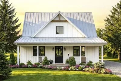 Modern Farmhouse House Plan with Vaulted Ceilings and Flex Room