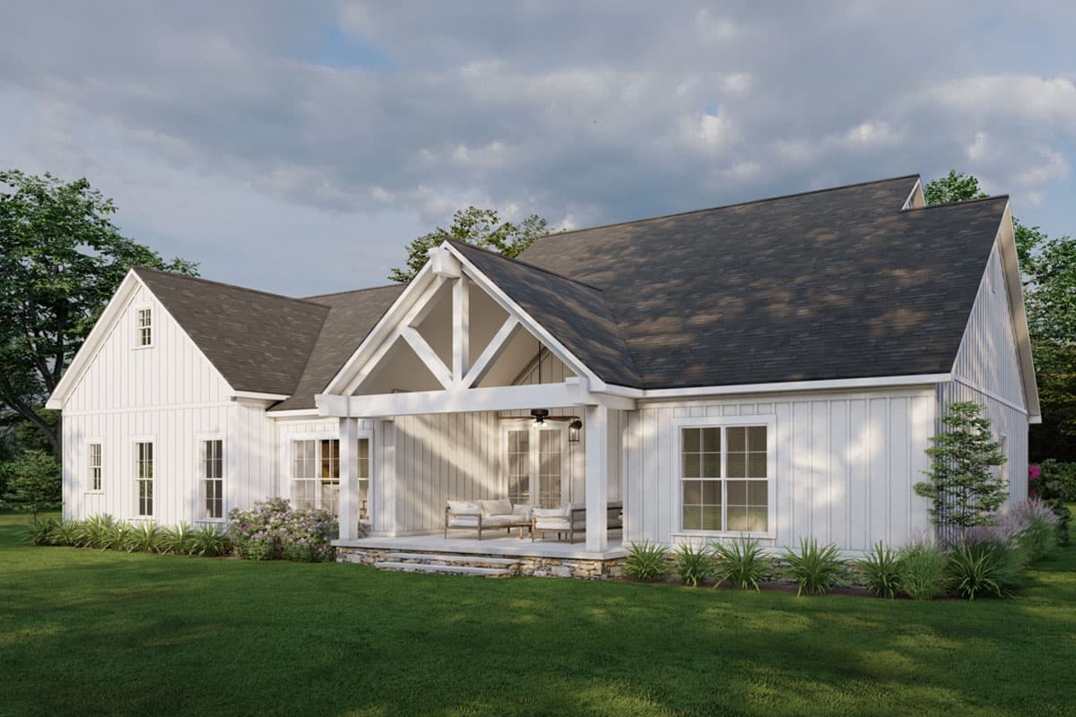 Plan 70907MK: Single-Story Farmhouse Plan with Vaulted Great Room - 2330 Sq Ft - Image #7 - Cottage, Country, Farmhouse